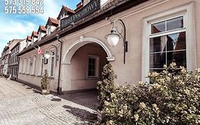 Hotel Zajazd Kultury, Dawniej Pocztowy