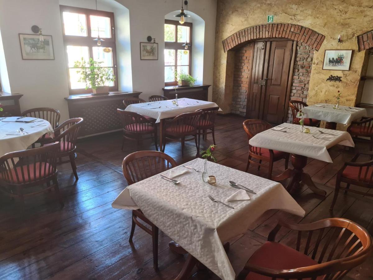 Hotel Zajazd Kultury, Dawniej Pocztowy Zielona Góra Buitenkant foto